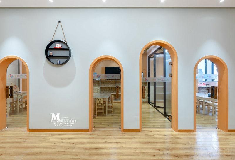 寶安西鄉(xiāng)辦公室裝修門洞實(shí)景圖