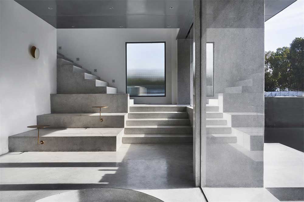 深圳福田區(qū)工業(yè)風攝影工作辦公室設(shè)計裝修-階梯