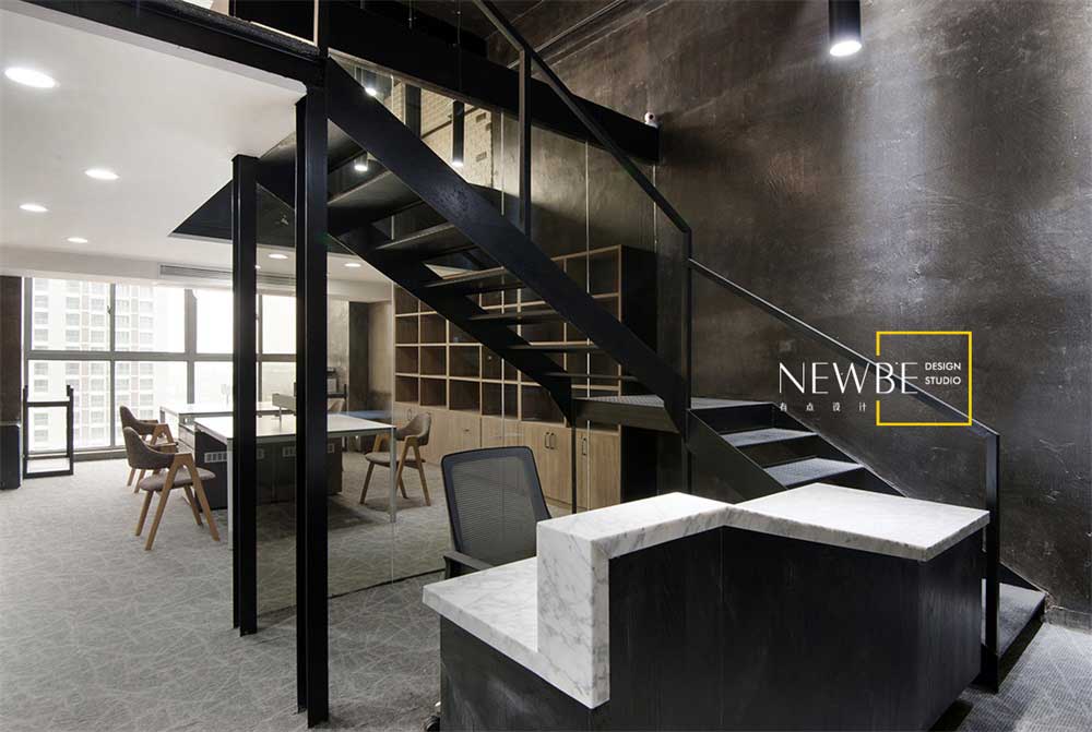 深圳羅湖200平方現代工業風復式辦公室裝修樓梯過道 深圳羅湖200平方現代工業風復式辦公室裝修樓梯過道