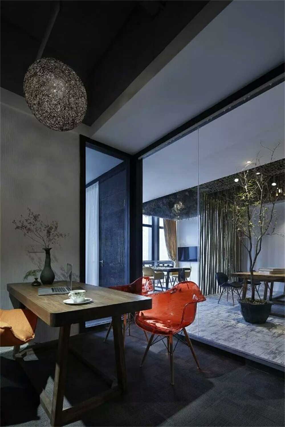 深圳坪山200平方新中式風格辦公室裝修經理辦公室玻璃隔斷 深圳坪山200平方新中式風格辦公室裝修經理辦公室玻璃隔斷