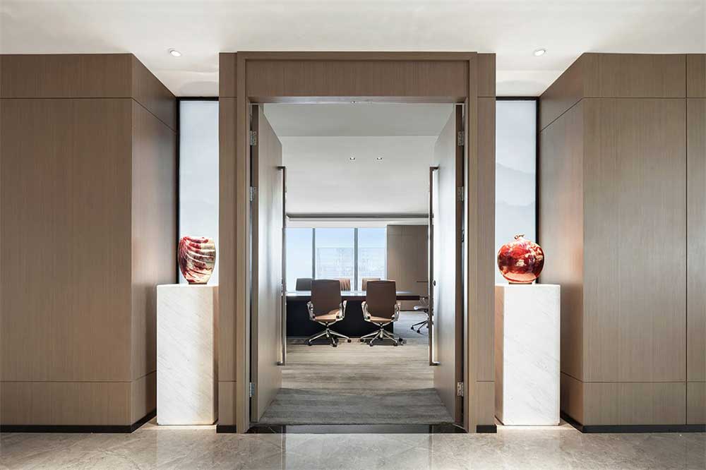 深圳市寶安1000平國中創(chuàng)投辦公室裝修會議室 深圳市寶安1000平國中創(chuàng)投辦公室裝修會議室