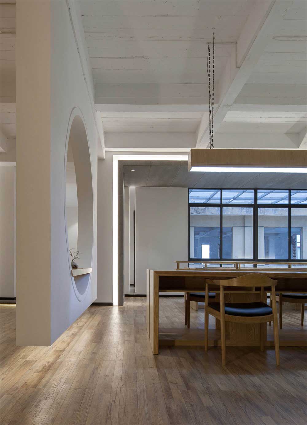 深圳羅湖鴻昌廣場新中式風格辦公室裝修設計案例辦公區天花 深圳羅湖鴻昌廣場新中式風格辦公室裝修設計案例辦公區天花