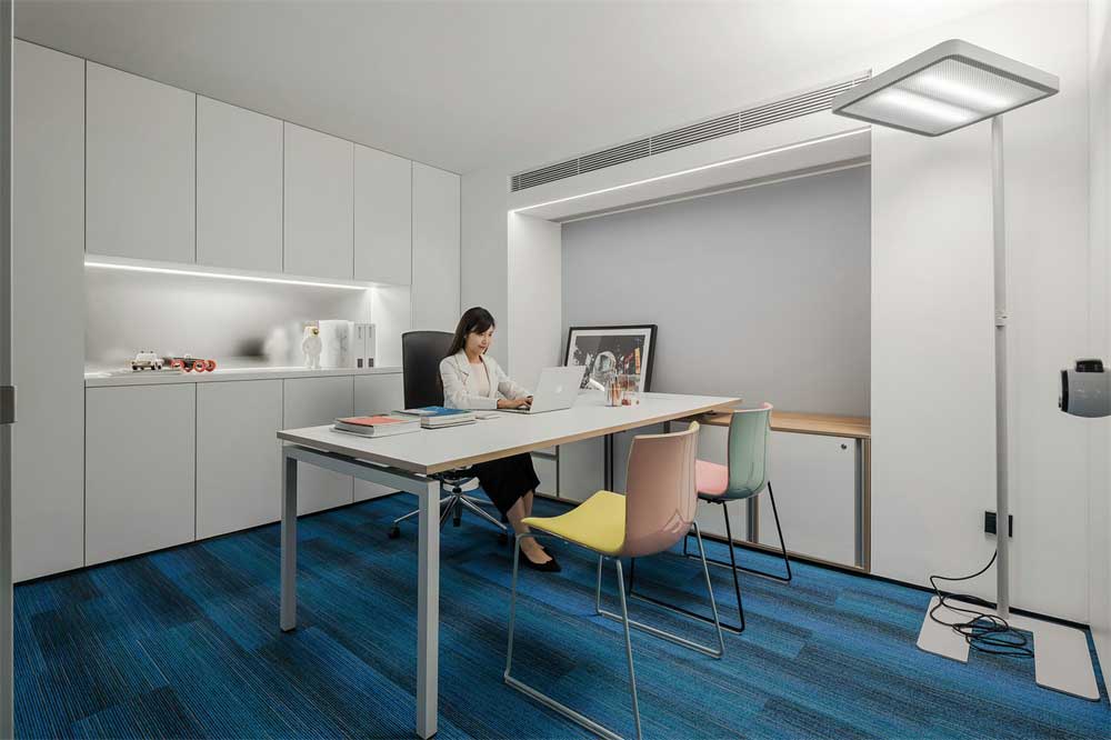 深圳市福田田園辦公室裝修設(shè)計經(jīng)理室