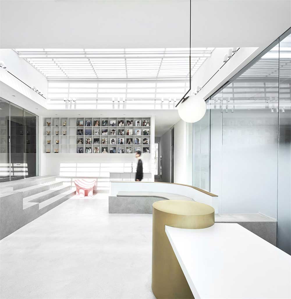 深圳福田區(qū)工業(yè)風攝影工作辦公室設(shè)計裝修-辦公區(qū)