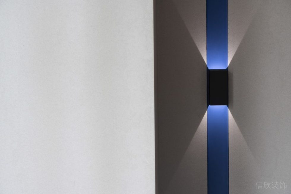 射燈藍色色彩設(shè)計墻體裝飾效果圖辦公室裝修