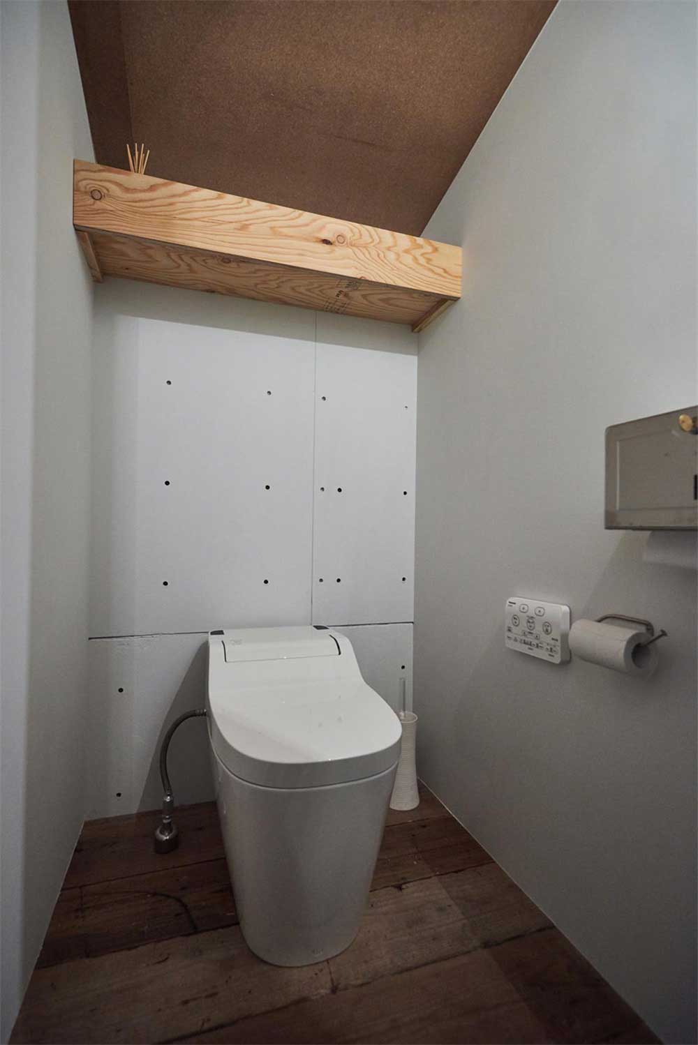 深圳龍華元芳創客薈工業風辦公室裝修設計案例衛生間 深圳龍華元芳創客薈工業風辦公室裝修設計案例衛生間