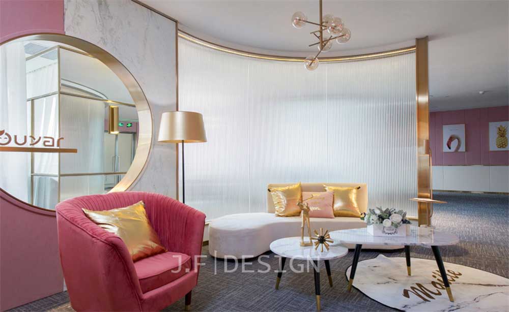 深圳市龍華600平輕奢風(fēng)辦公室裝修接待區(qū) 深圳市龍華600平輕奢風(fēng)辦公室裝修接待區(qū)