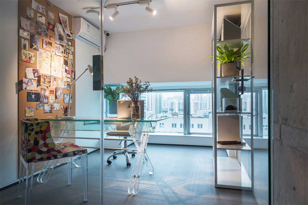 深圳市南山自然風辦公室裝修設計經理室
