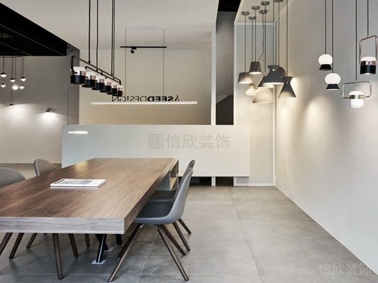 木質(zhì)會議室天花設(shè)計(jì)效果圖黑白色調(diào)裝修工作室