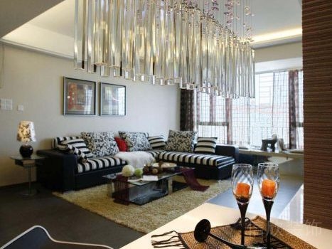 玻璃透明水晶創(chuàng)意吊頂歐式復(fù)古地毯裝修效果圖