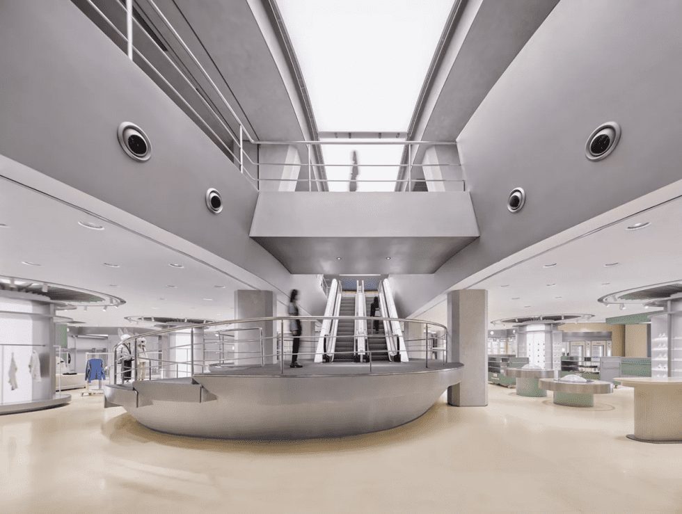 深圳市羅湖區布心現代風服裝店裝修樓梯