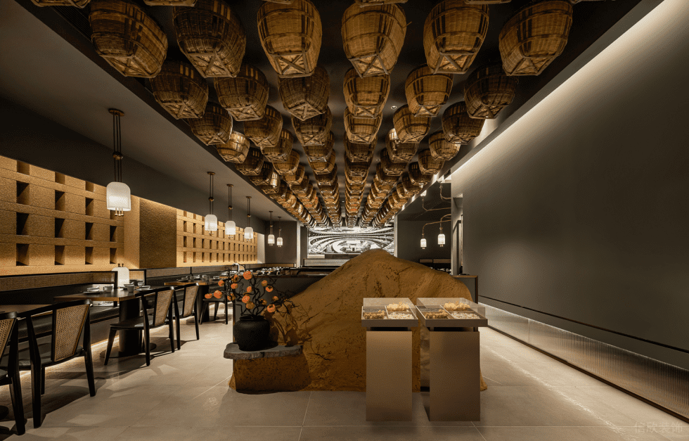 深圳龍崗海航城輕奢新中式客家菜餐廳裝修案例藝術陳設 深圳龍崗海航城輕奢新中式客家菜餐廳裝修案例藝術陳設