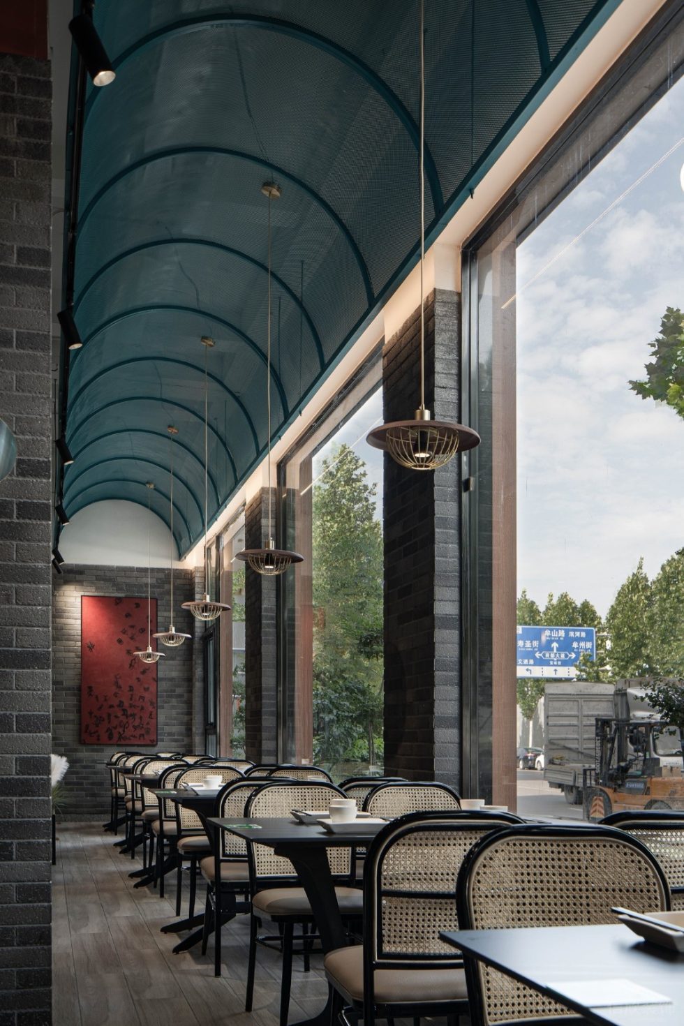 深圳龍崗中糧祥云新中式風(fēng)格粉面店裝修案例四人用餐區(qū) 深圳龍崗中糧祥云新中式風(fēng)格粉面店裝修案例四人用餐區(qū)