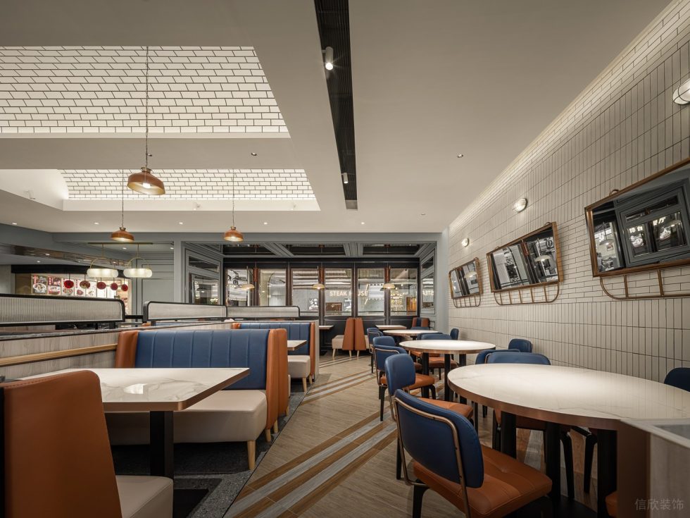 深圳龍華美式輕奢風世紀春城茶餐廳裝修案例燈光效果 深圳龍華美式輕奢風世紀春城茶餐廳裝修案例燈光效果