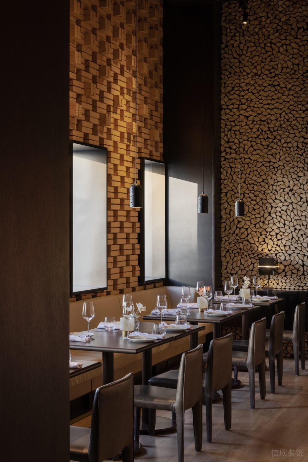 深圳南山怡海廣場輕奢風格酒吧裝修案例卡座 深圳南山怡海廣場輕奢風格酒吧裝修案例卡座