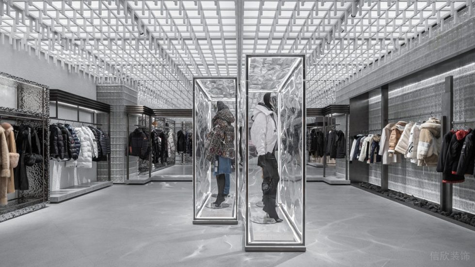 深圳市寶安區松崗現代風買手店概念店裝修設計金屬格柵頂 深圳市寶安區松崗現代風買手店概念店裝修設計金屬格柵頂