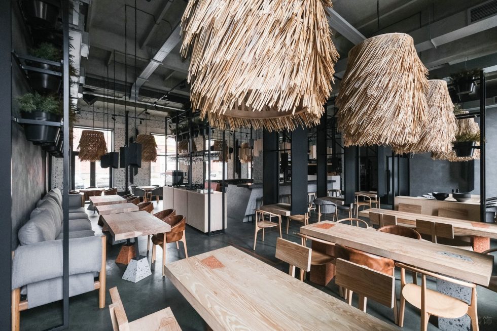 深圳市寶安中心區(qū)個(gè)性自然風(fēng)餐飲店鋪原木餐桌 深圳市寶安中心區(qū)個(gè)性自然風(fēng)餐飲店鋪原木餐桌