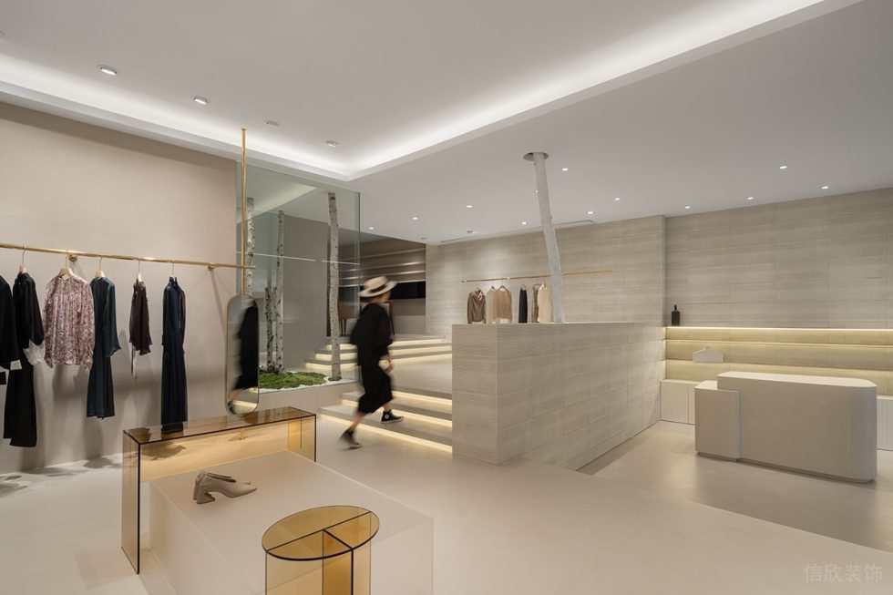 深圳市南山區華僑城現代風 Kerr 可兒家服裝店裝修設計白色石膏板周邊頂 深圳市南山區華僑城現代風 Kerr 可兒家服裝店裝修設計白色石膏板周邊頂