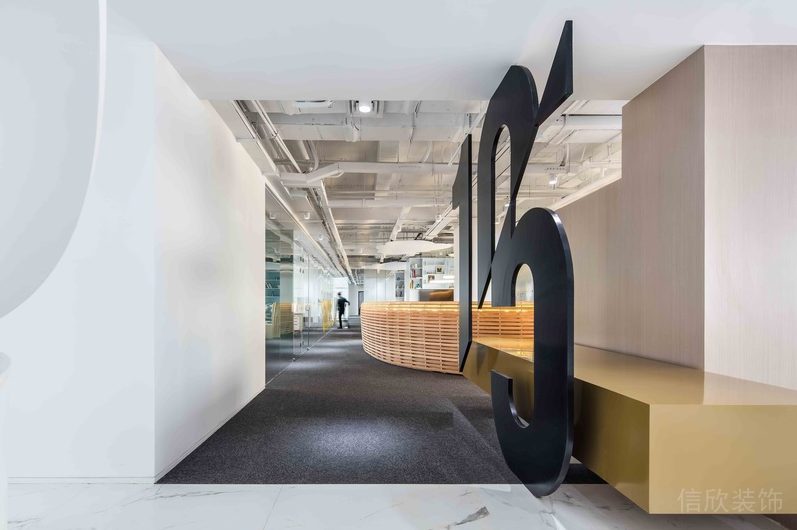 深圳福田金運(yùn)世紀(jì)大廈700平方米現(xiàn)代簡(jiǎn)約風(fēng)格公司裝修案例藝術(shù)過(guò)廊