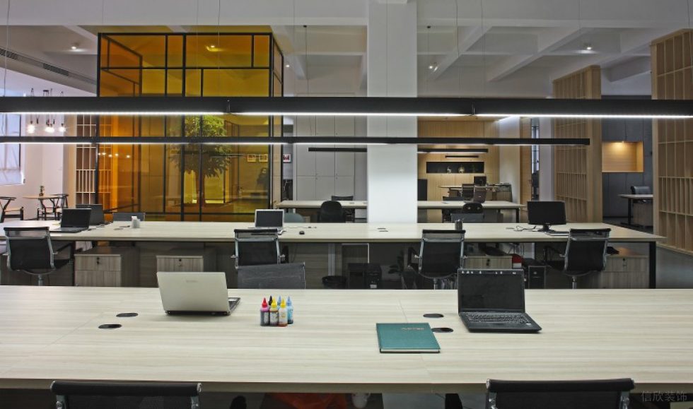 深圳羅湖國信證券大廈簡約風格辦公室裝修案例辦公區(qū) 深圳羅湖國信證券大廈簡約風格辦公室裝修案例辦公區(qū)