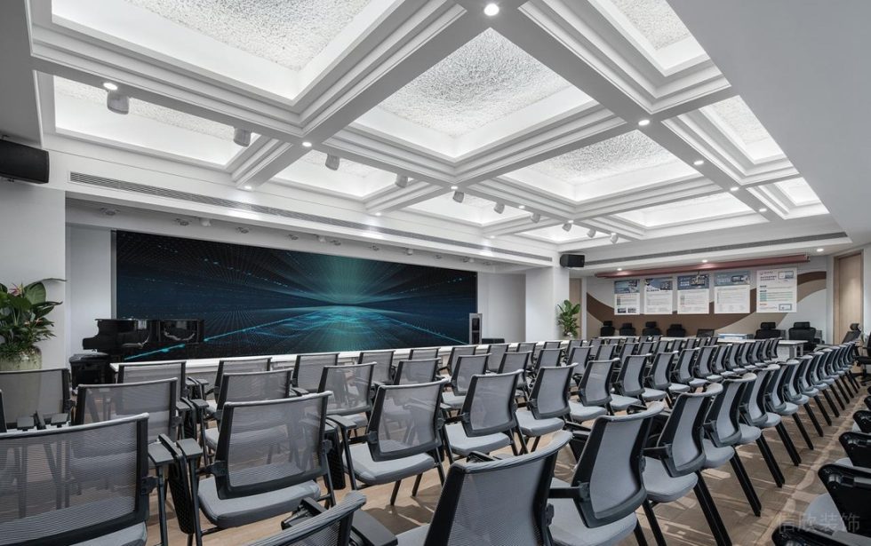 深圳龍華展滔科技大廈1600平方米現(xiàn)代科技風(fēng)辦公室裝修案例培訓(xùn)室