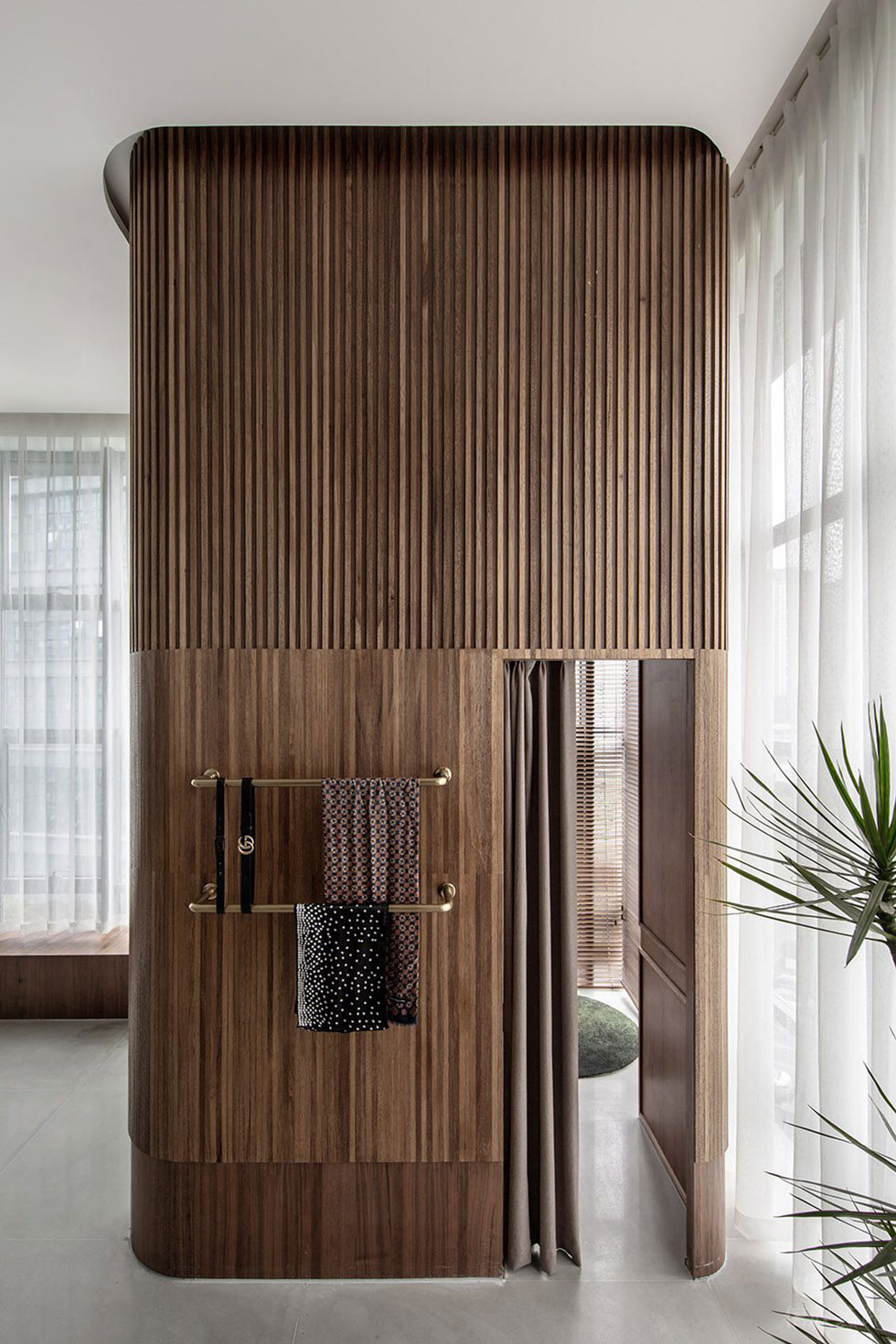 深圳市寶安區(qū)松崗現(xiàn)代風(fēng)redefine西服定制店裝修設(shè)計(jì)試衣間 深圳市寶安區(qū)松崗現(xiàn)代風(fēng)redefine西服定制店裝修設(shè)計(jì)試衣間