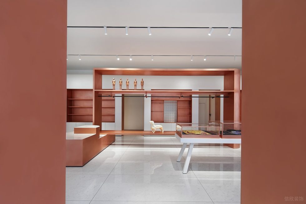 深圳市寶安區(qū)西鄉(xiāng)現(xiàn)代風品牌胤一紅幫服裝店中島高展柜裝修設計效果圖 深圳市寶安區(qū)西鄉(xiāng)現(xiàn)代風品牌胤一紅幫服裝店中島高展柜裝修設計效果圖