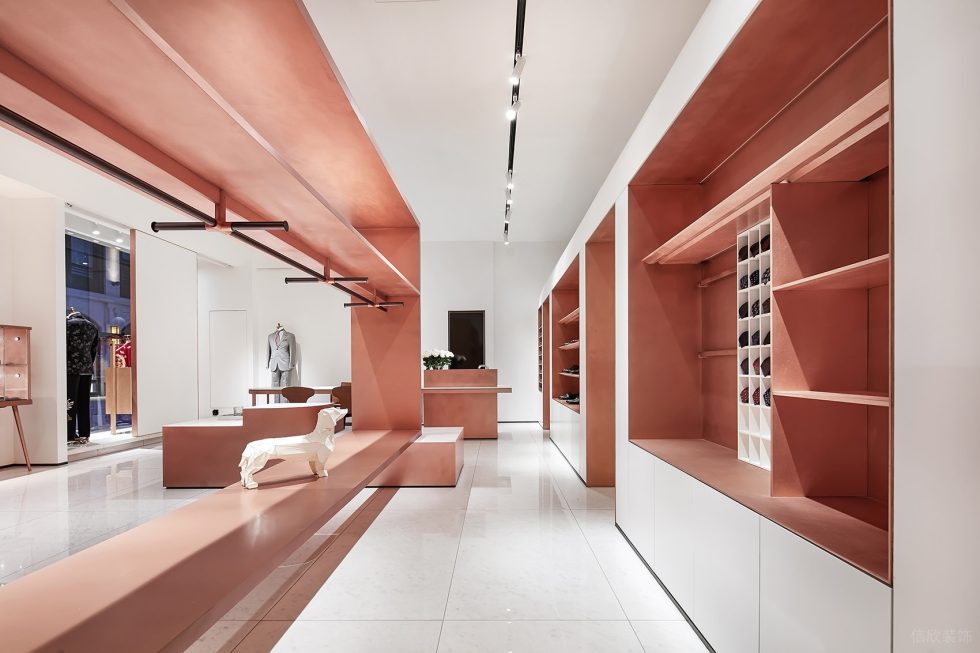 深圳市寶安區(qū)西鄉(xiāng)現(xiàn)代風品牌胤一紅幫服裝店墻邊展柜裝修設計效果圖 深圳市寶安區(qū)西鄉(xiāng)現(xiàn)代風品牌胤一紅幫服裝店墻邊展柜裝修設計效果圖