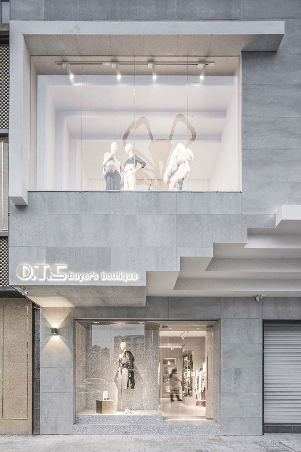 深圳市寶安中心城o.t.s時(shí)尚買手店店鋪裝修設(shè)計(jì)門廳