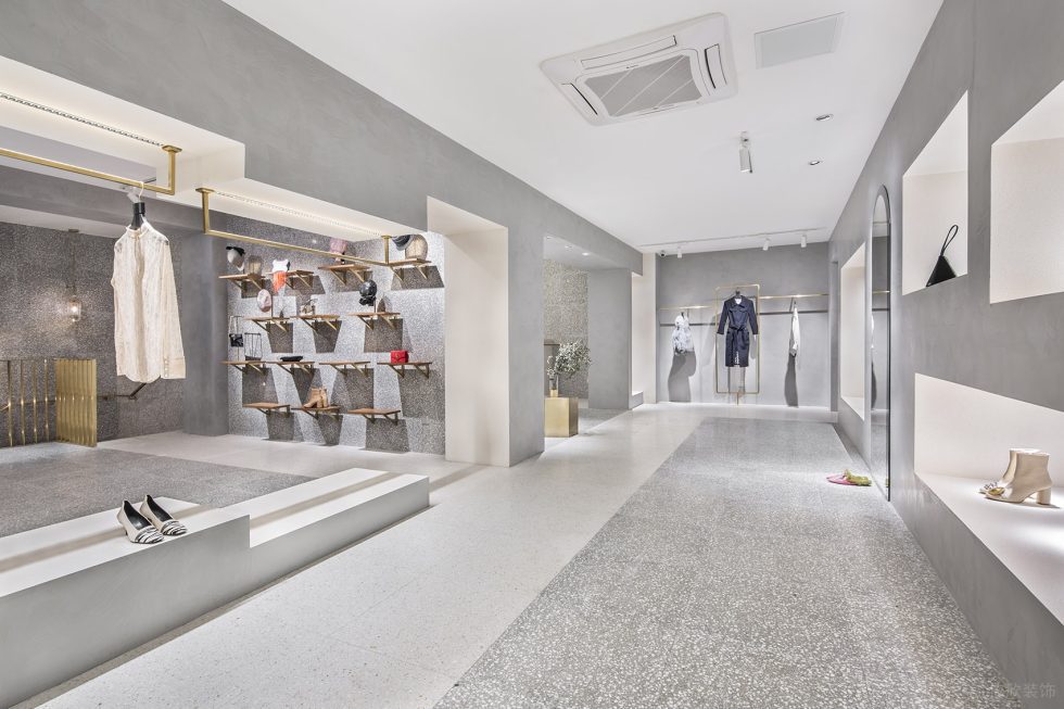 深圳市寶安中心城o.t.s時(shí)尚買手店店鋪裝修設(shè)計(jì)淺色幾何隔墻