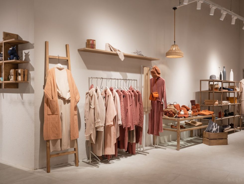 深圳市龍華區(qū)大浪現(xiàn)代風jane Express服裝店鋪裝修設(shè)計島臺展區(qū) 深圳市龍華區(qū)大浪現(xiàn)代風jane Express服裝店鋪裝修設(shè)計島臺展區(qū)