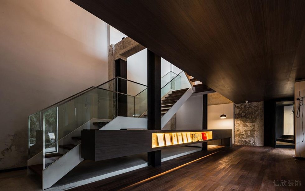 深圳寶安331創意園600平方米鄉村侘寂風辦公室裝修案例前廳長型懸浮裝飾柜 深圳寶安331創意園600平方米鄉村侘寂風辦公室裝修案例前廳長型懸浮裝飾柜