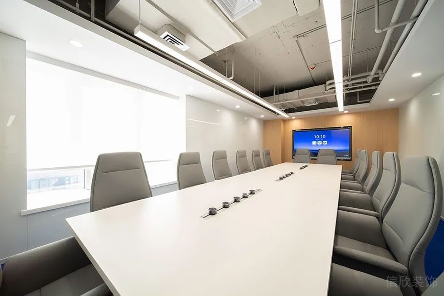 深圳龍崗寶能科技園3000平方米藍(lán)白黃色調(diào)簡(jiǎn)約風(fēng)辦公室裝修案例會(huì)議室 深圳龍崗寶能科技園3000平方米藍(lán)白黃色調(diào)簡(jiǎn)約風(fēng)辦公室裝修案例會(huì)議室