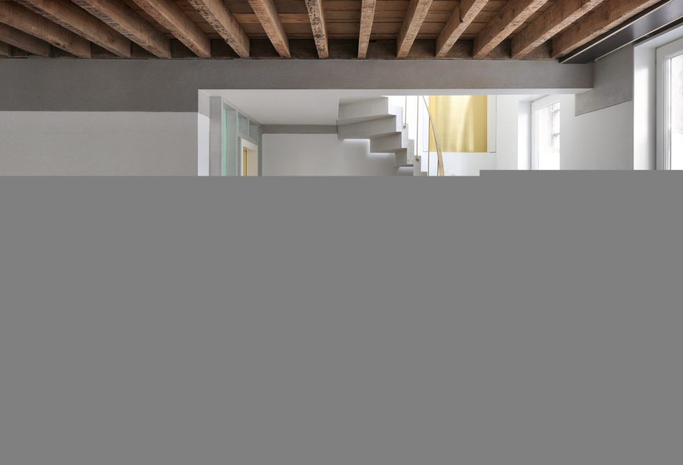 白鹿廣場(chǎng)簡(jiǎn)約歐式辦公室裝修設(shè)計(jì)方案 水磨石踏步螺旋式樓梯