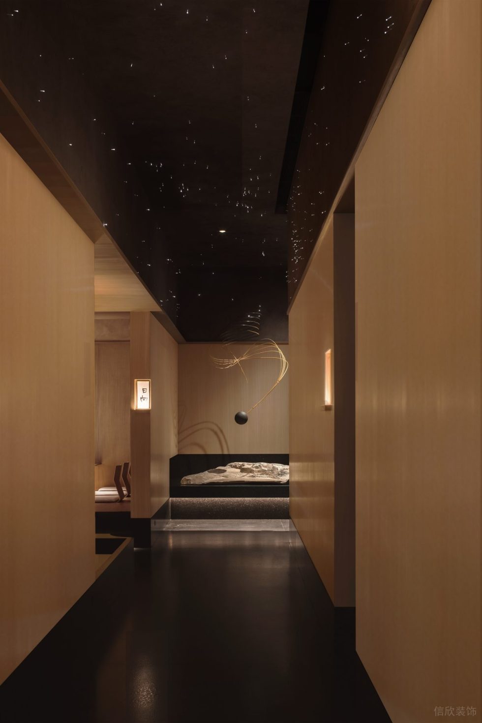 深圳福田經(jīng)典日式餐廳閃耀過道頂面裝修設(shè)計