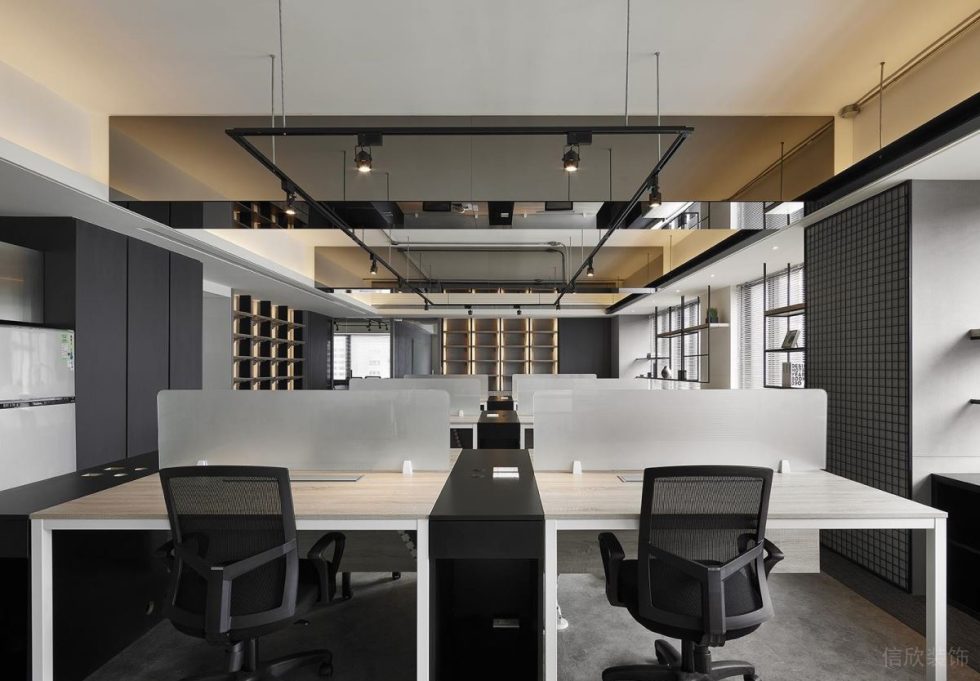 深圳龍崗福民達科創中心黑白灰極簡風設計理念辦公室裝修案例辦公區 深圳龍崗福民達科創中心黑白灰極簡風設計理念辦公室裝修案例辦公區