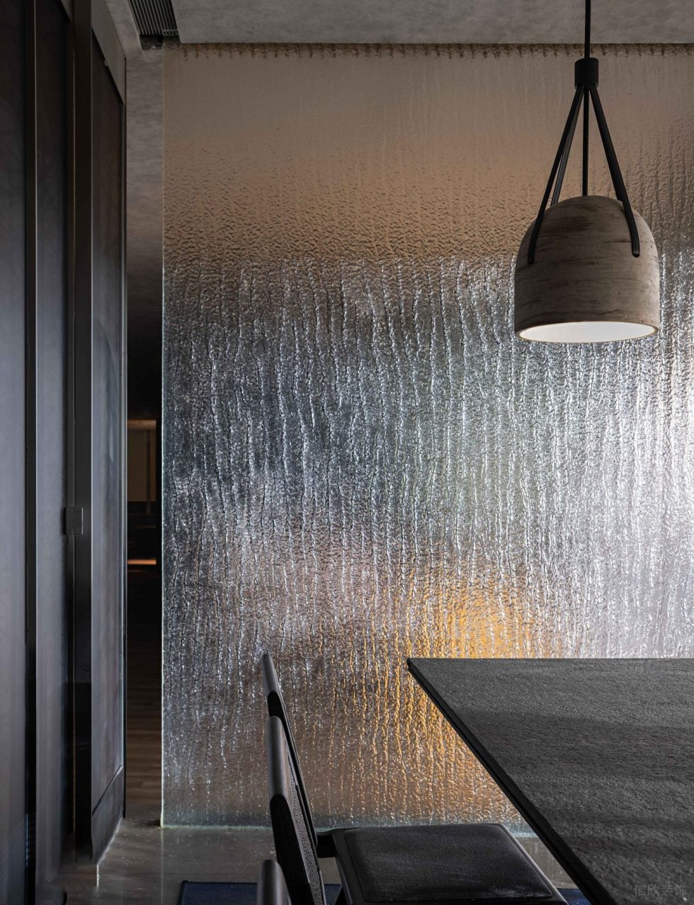 深圳羅湖簡雅日料餐廳磨砂隔斷玻璃細節(jié)裝修設(shè)計