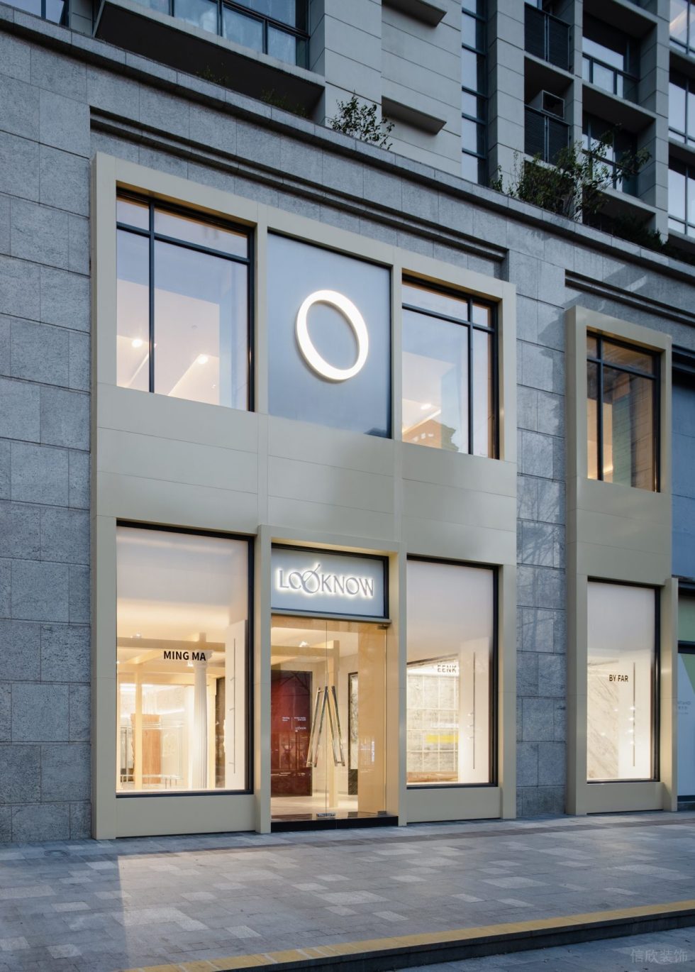 現代風服裝店旗艦店裝修設計-暖色半開放外立面二 現代風服裝店旗艦店裝修設計-暖色半開放外立面二