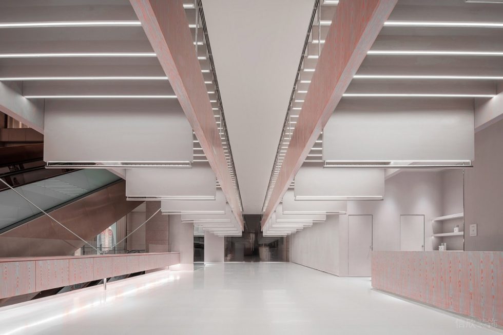 深圳市寶安區(qū)西鄉(xiāng)買手店wfc概念店裝修設(shè)計-下降時石膏頂面 深圳市寶安區(qū)西鄉(xiāng)買手店wfc概念店裝修設(shè)計-下降時石膏頂面