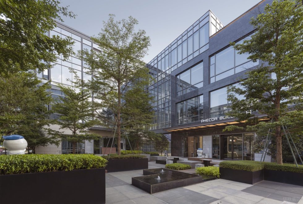 深圳市福田區農科中心大型商業綜合體數字小鎮裝修設計-花園式綠植景觀 深圳市福田區農科中心大型商業綜合體數字小鎮裝修設計-花園式綠植景觀