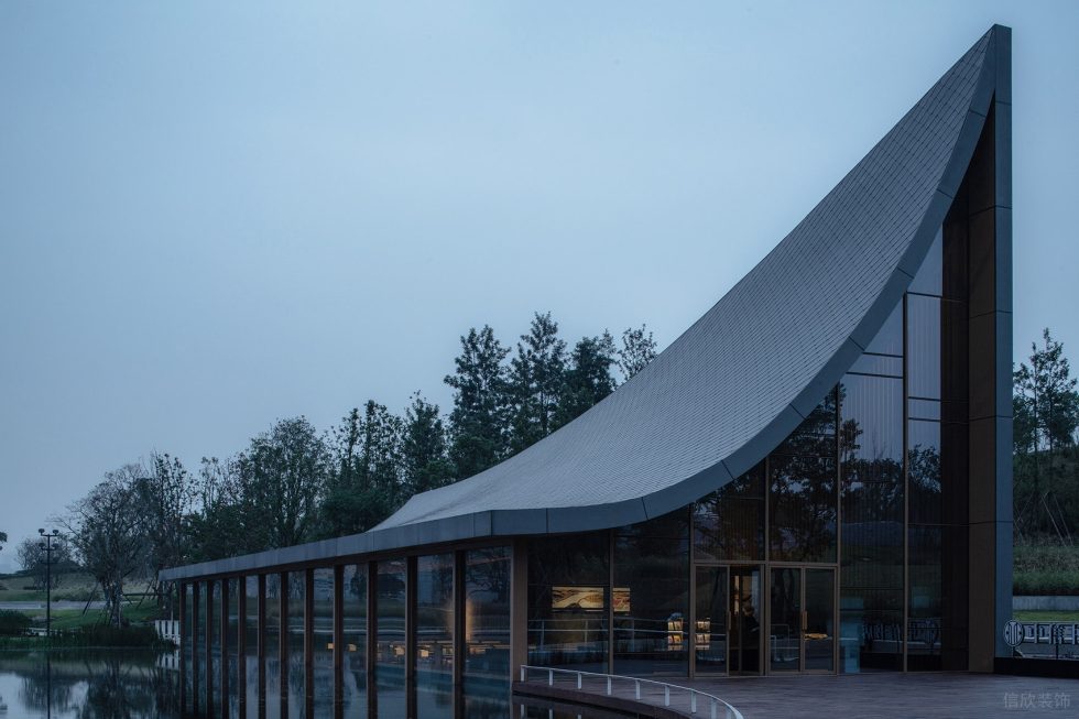 深圳市福田區(qū)新洲中式風(fēng)書店裝修設(shè)計實景效果圖-戶外船型頂 深圳市福田區(qū)新洲中式風(fēng)書店裝修設(shè)計實景效果圖-戶外船型頂