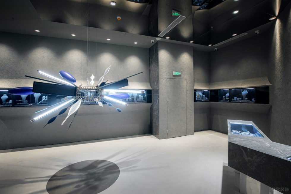 深圳市羅湖區蔡屋圍現代風買手店體驗店裝修設計-現代風時尚造型吊燈 深圳市羅湖區蔡屋圍現代風買手店體驗店裝修設計-現代風時尚造型吊燈