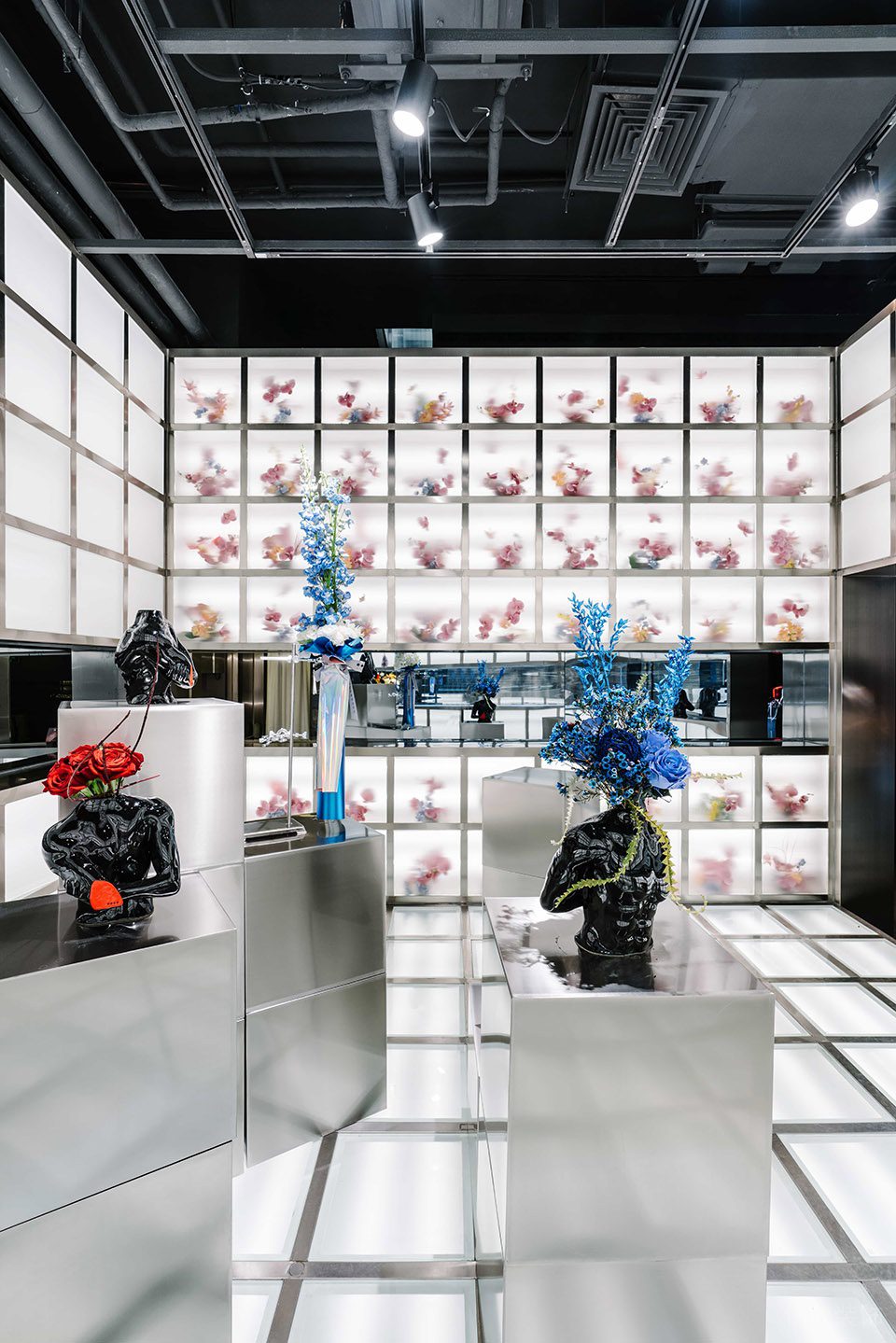 深圳市南山區南頭現代風dresscode花卉概念店裝修設計-高矮金屬小展臺二 深圳市南山區南頭現代風dresscode花卉概念店裝修設計-高矮金屬小展臺二