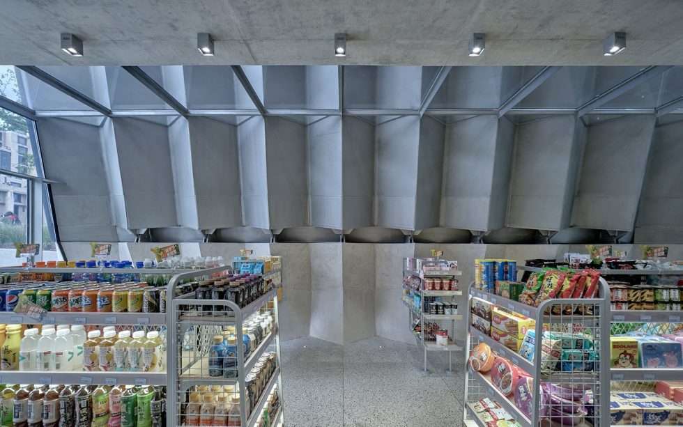 深圳市南山區(qū)南油中石化加油站實(shí)景效果圖-水泥屏風(fēng)背景墻 深圳市南山區(qū)南油中石化加油站實(shí)景效果圖-水泥屏風(fēng)背景墻