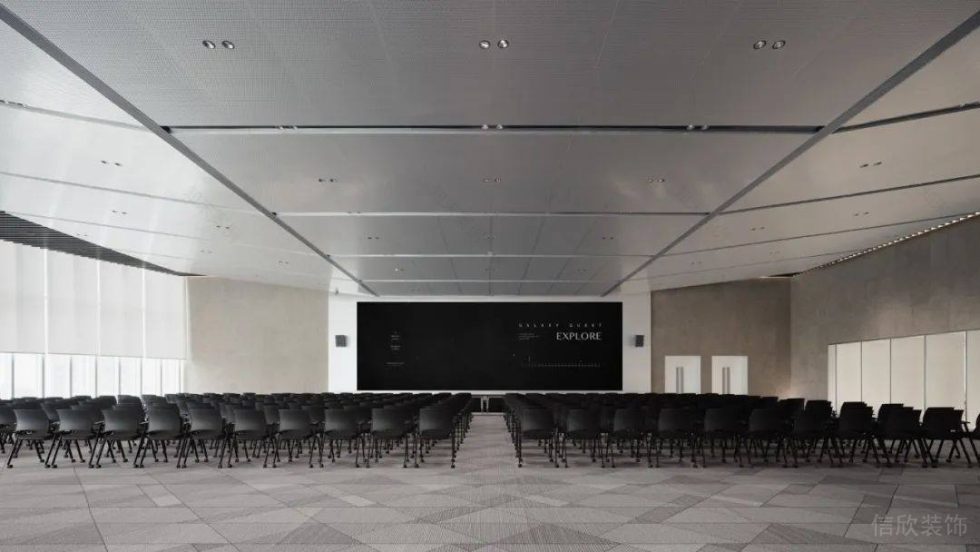 高級現(xiàn)代風(fēng)辦公室裝修案例黑白灰培訓(xùn)室