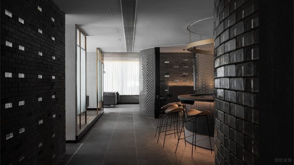 工業(yè)極簡風酒廳水泥磚搭配玻璃磚裝修效果圖