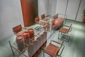 機械工業(yè)風辦公室裝修設(shè)計橙色主題會議室效果圖