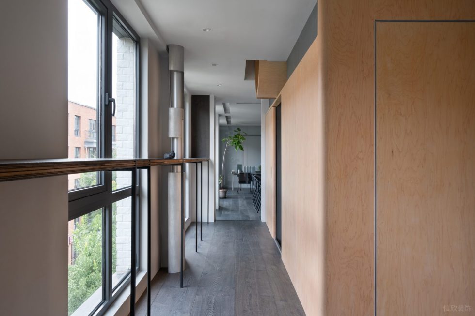 木質(zhì)簡約風辦公室裝修設(shè)計原木色過道 木質(zhì)簡約風辦公室裝修設(shè)計原木色過道