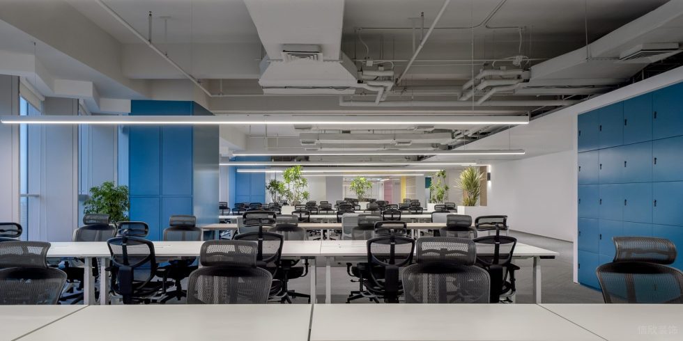 時(shí)尚簡(jiǎn)約風(fēng)辦公室裝修案例 公共辦公區(qū)