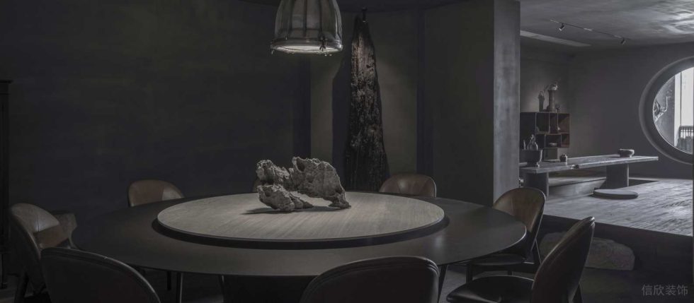 中式幽深禪意茶室裝修設(shè)計 假山大圓桌